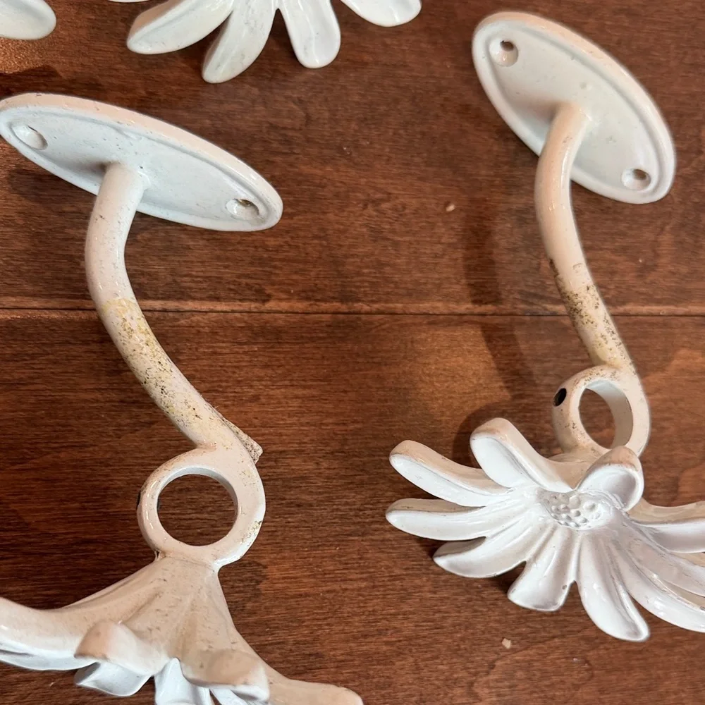 White Floral Wall Hooks and tiebacks